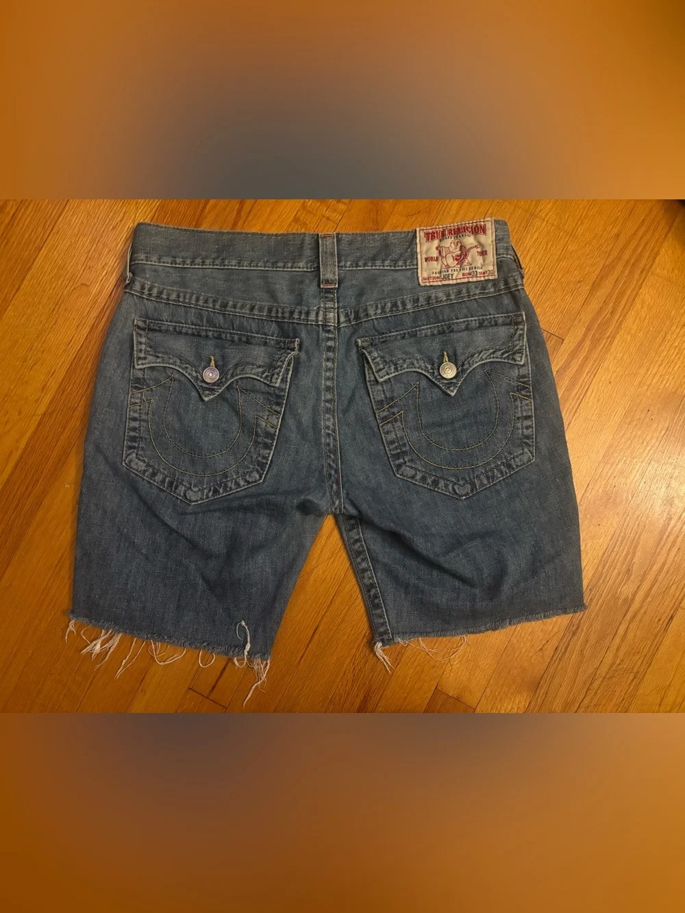 True Religion Joey Mens Blue Denim Cut Off Shorts Medium Wash Size 33